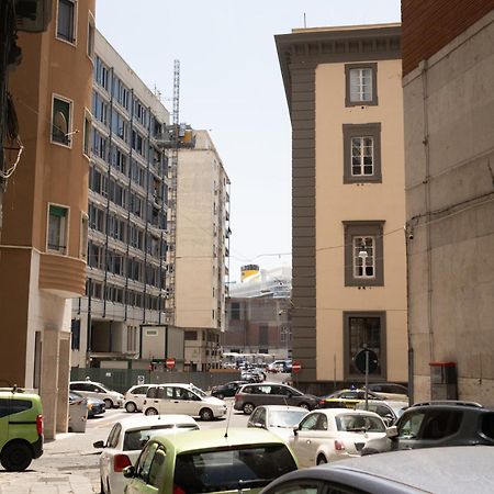 Отель Welmy Napoli Экстерьер фото